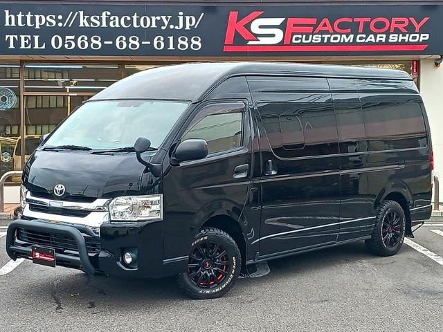 Toyota HIACE VAN 2018 — фото автомобиля