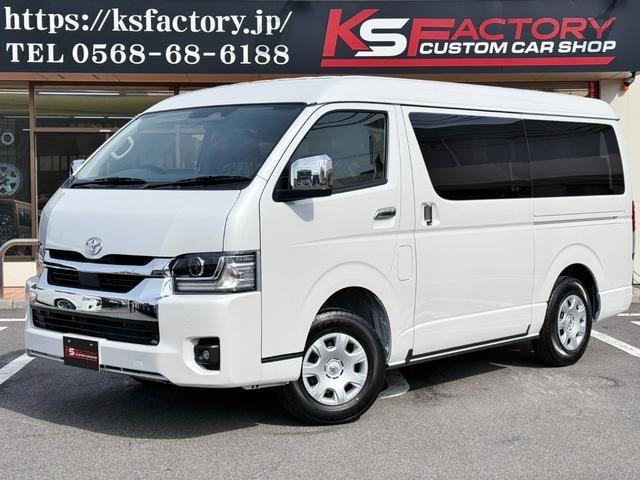 Toyota HIACE WAGON 2026 — фото автомобиля