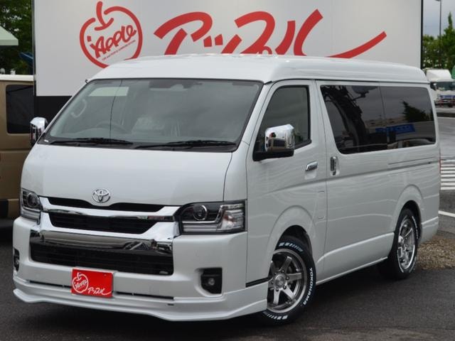 Toyota HIACE WAGON 2026 — фото автомобиля