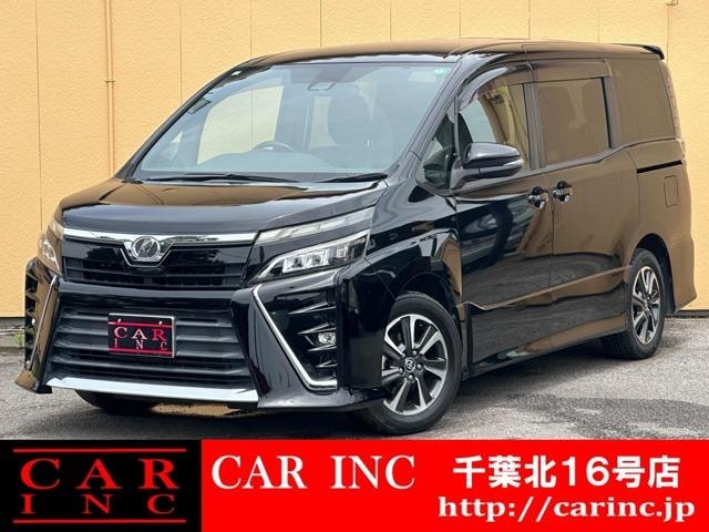 Toyota VOXY 2017 — фото автомобиля 1