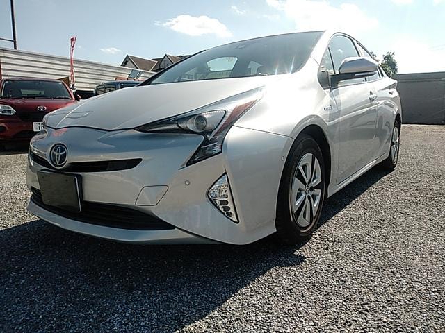 Toyota PRIUS 2016 — фото автомобиля 1