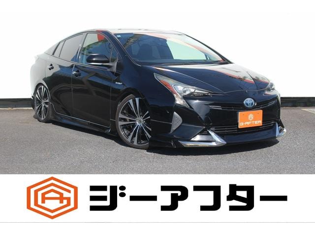 Toyota PRIUS 2018 — фото автомобиля 1