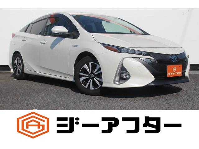 Toyota PRIUS PHV 2019 — фото автомобиля 1