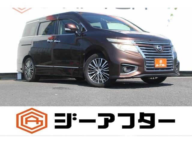 Nissan ELGRAND 2014 — фото автомобиля 1