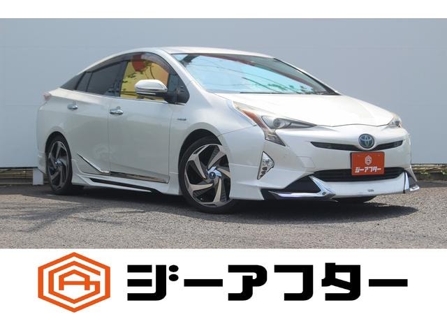 Toyota PRIUS 2016 — фото автомобиля 1
