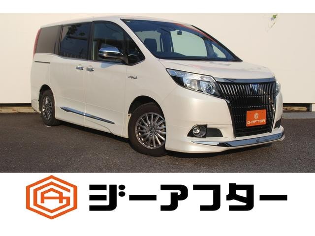 Toyota ESQUIRE 2017 — фото автомобиля 1