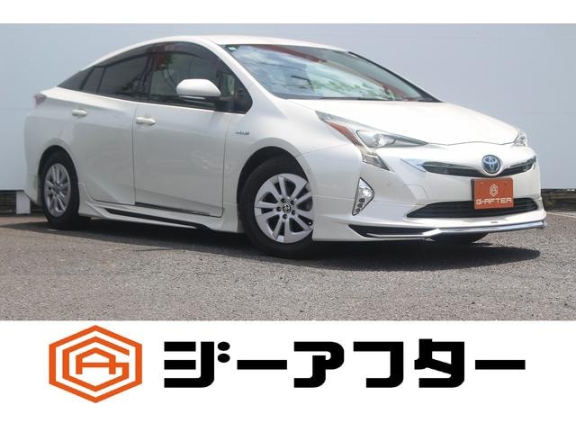 Toyota PRIUS 2018 — фото автомобиля 1