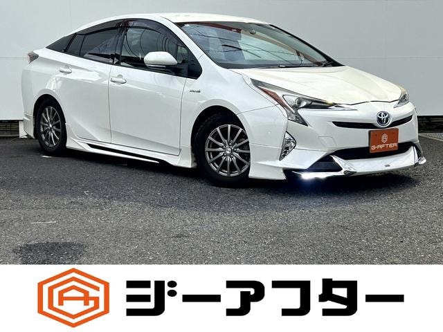 Toyota PRIUS 2016 — фото автомобиля 1