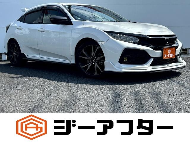 Honda CIVIC 2018 — фото автомобиля 1