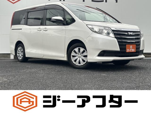 Toyota NOAH 2016 — фото автомобиля 1