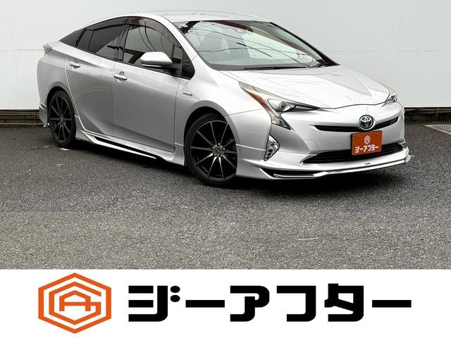 Toyota PRIUS 2016 — фото автомобиля 1