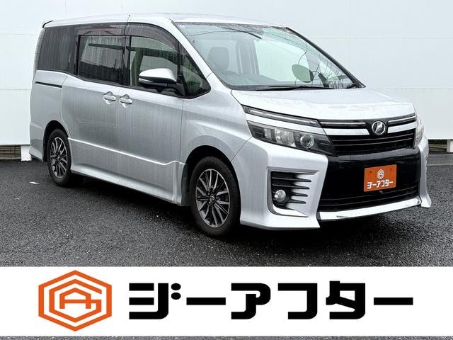 Toyota VOXY 2014 — фото автомобиля 1