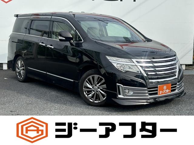 Nissan ELGRAND 2014 — фото автомобиля 1