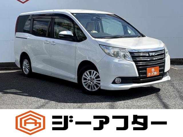 Toyota NOAH 2014 — фото автомобиля