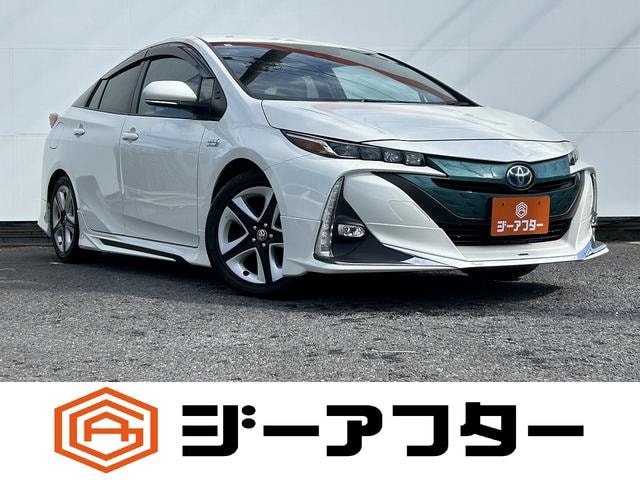 Toyota PRIUS PHV 2017 — фото автомобиля