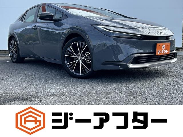 Toyota PRIUS 2024 — фото автомобиля