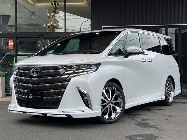 Toyota ALPHARD 2026 — фото автомобиля