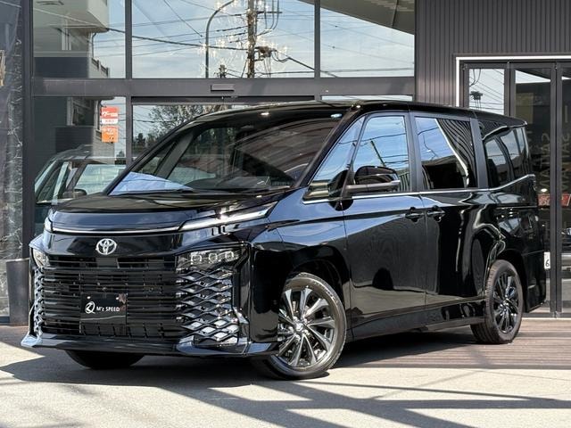 Toyota VOXY 2026 — фото автомобиля