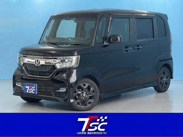 Honda N-BOX CUSTOM 2018 — фото автомобиля 1
