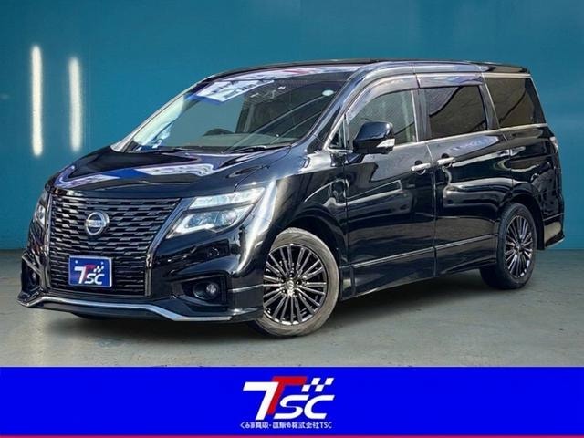 Nissan ELGRAND 2022 — фото автомобиля