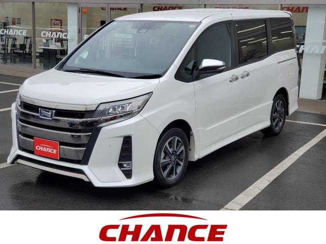 Toyota NOAH 2020 — фото автомобиля 1