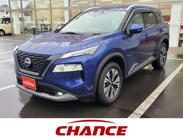 Nissan X-TRAIL 2023 — фото автомобиля