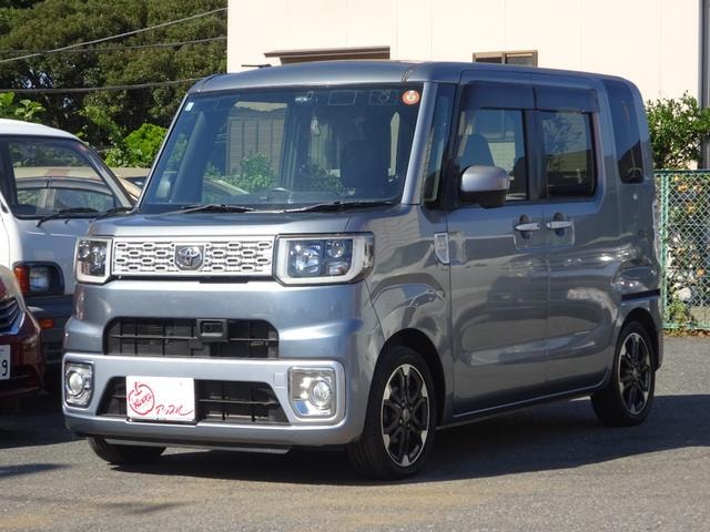 Toyota PIXIS MEGA 2015 — фото автомобиля 1