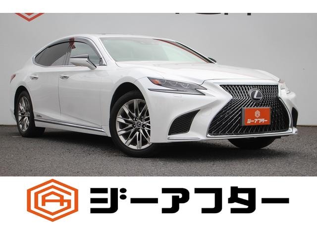 Lexus LS 2017 — фото автомобиля 1