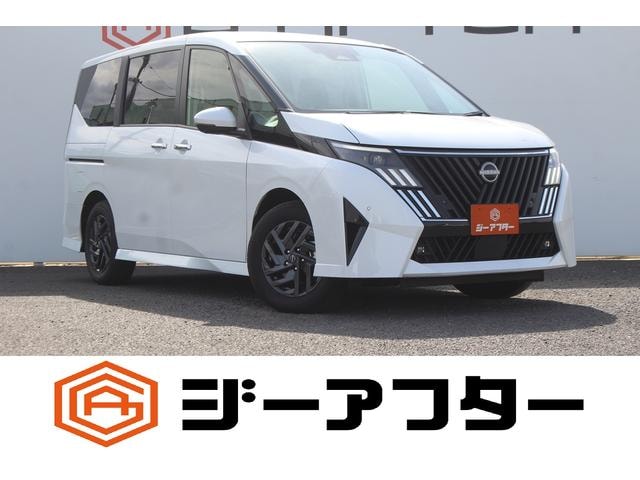 Nissan SERENA 2026 — фото автомобиля
