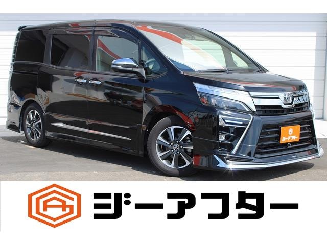 Toyota VOXY 2020 — фото автомобиля 1