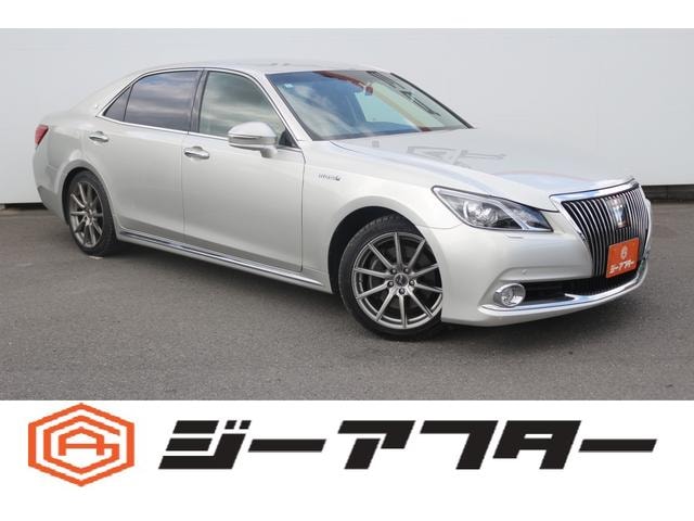 Toyota CROWN MAJESTA 2014 — фото автомобиля