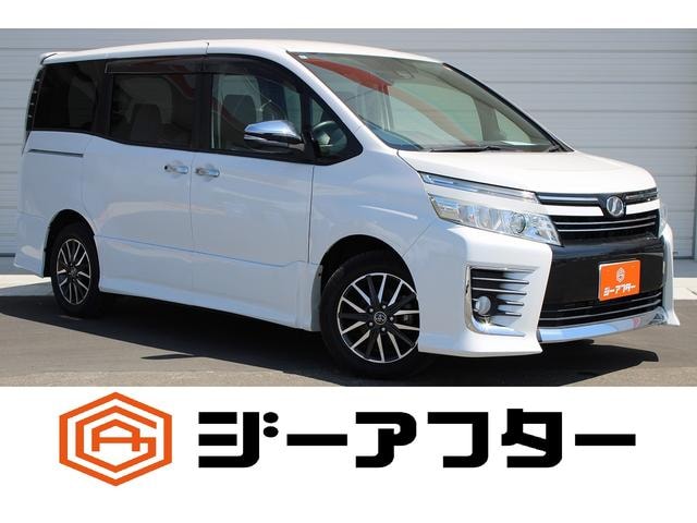 Toyota VOXY 2016 — фото автомобиля 1