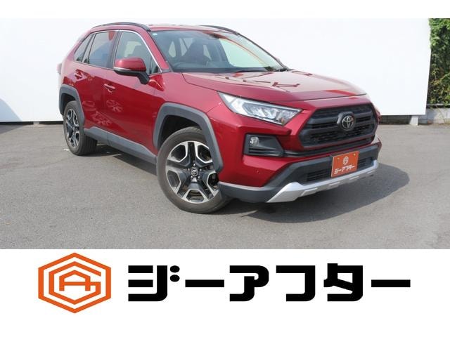 Toyota RAV4 2019 — фото автомобиля