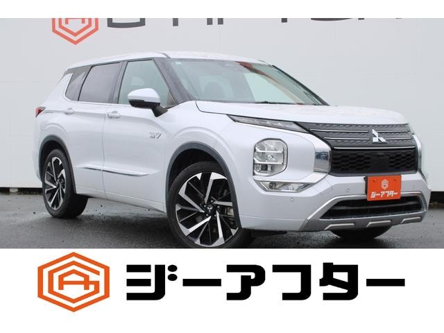 Mitsubishi OUTLANDER PHEV 2022 — фото автомобиля