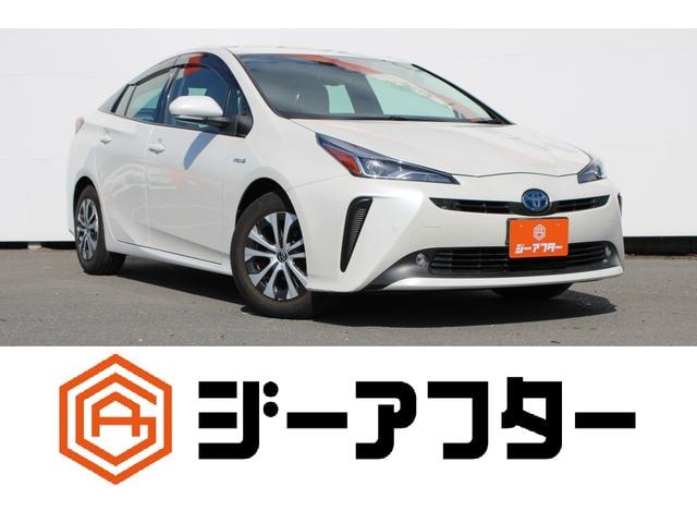 Toyota PRIUS 2019 — фото автомобиля