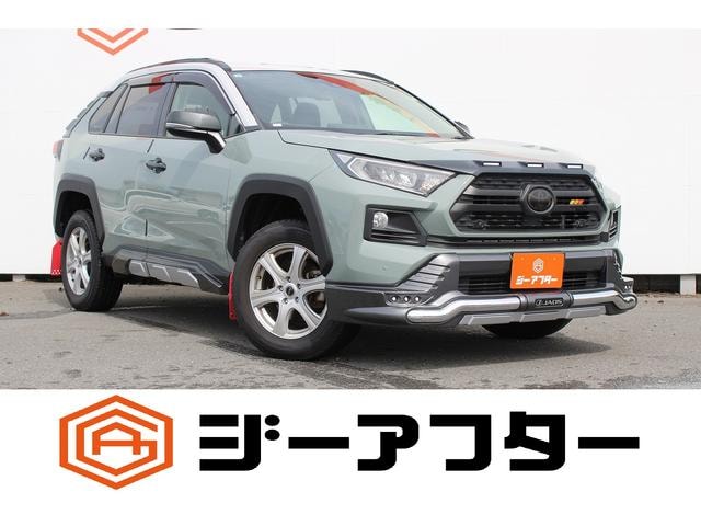 Toyota RAV4 2019 — фото автомобиля 1