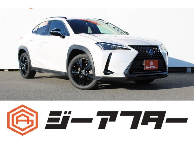 Lexus UX 2021 — фото автомобиля 1