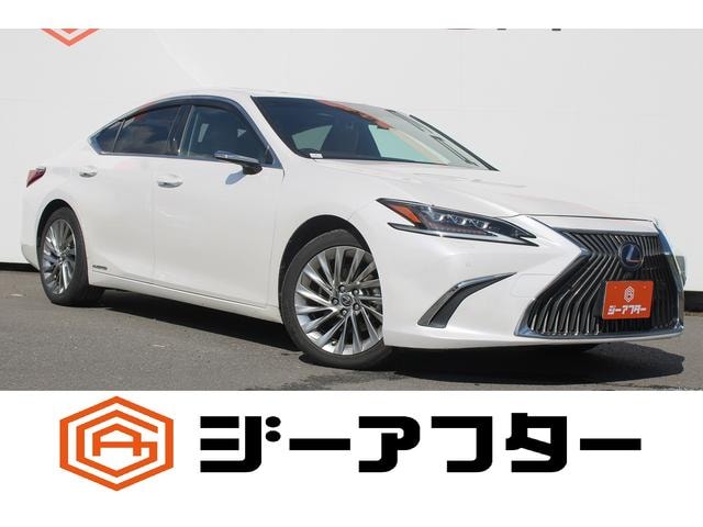 Lexus ES 2019 — фото автомобиля 1