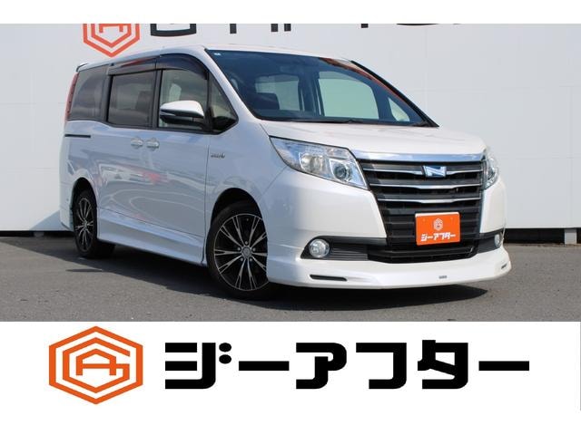 Toyota NOAH 2014 — фото автомобиля 1