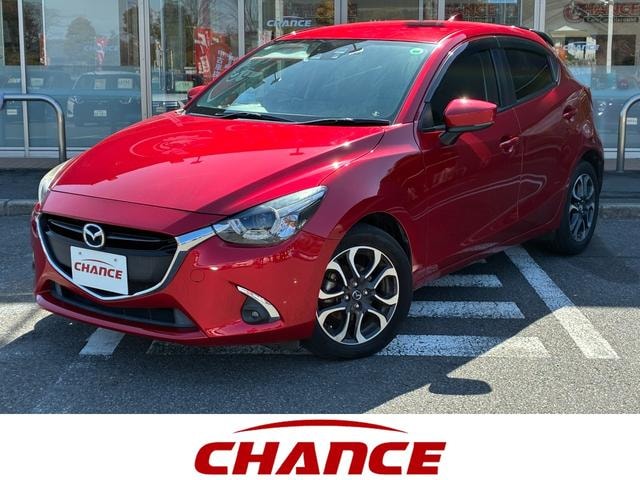 Mazda DEMIO 2017 — фото автомобиля