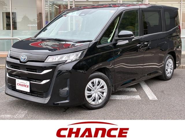 Toyota NOAH 2022 — фото автомобиля 1