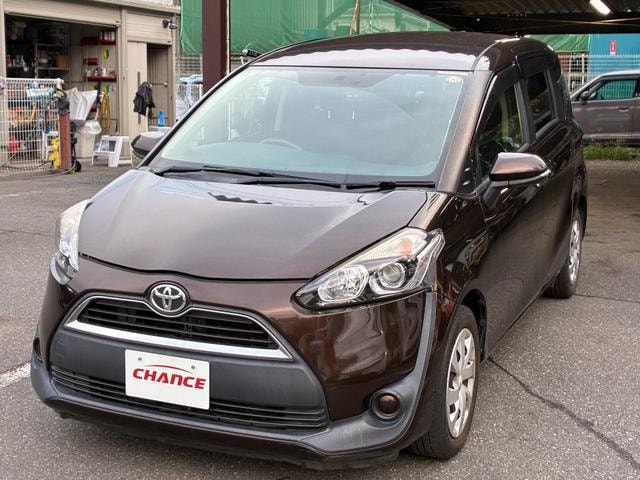 Toyota SIENTA 2015 — фото автомобиля