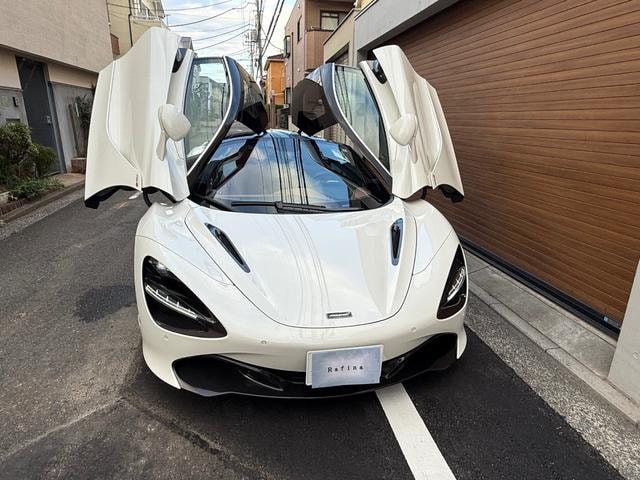 Mclaren 720S 2017 — фото автомобиля