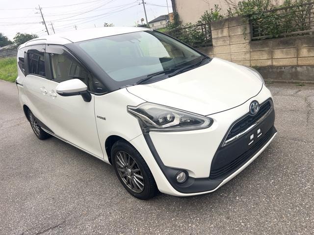 Toyota SIENTA 2015 — фото автомобиля 1