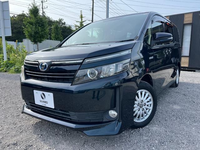 Toyota VOXY 2014 — фото автомобиля 1