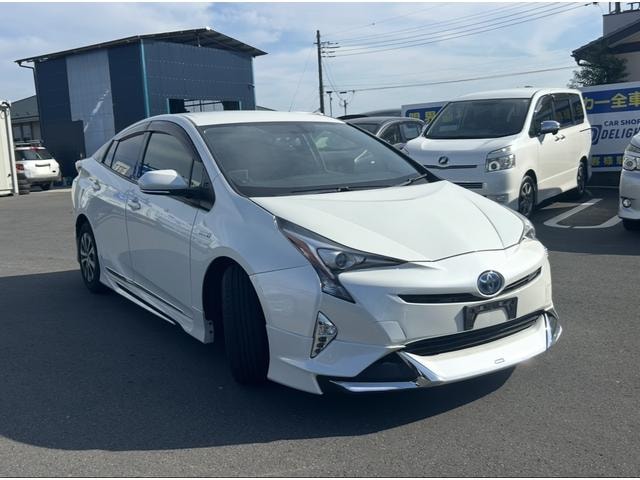 Toyota PRIUS 2016 — фото автомобиля 1