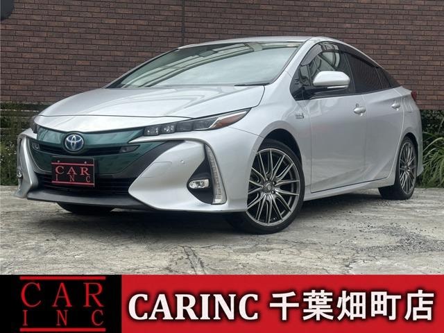 Toyota PRIUS PHV 2017 — фото автомобиля 1