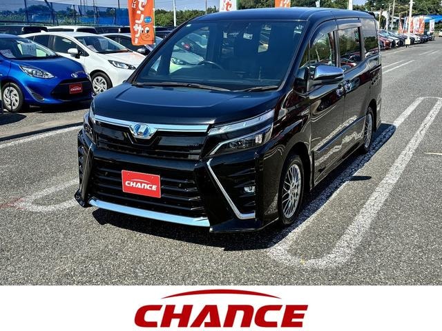 Toyota VOXY 2019 — фото автомобиля 1