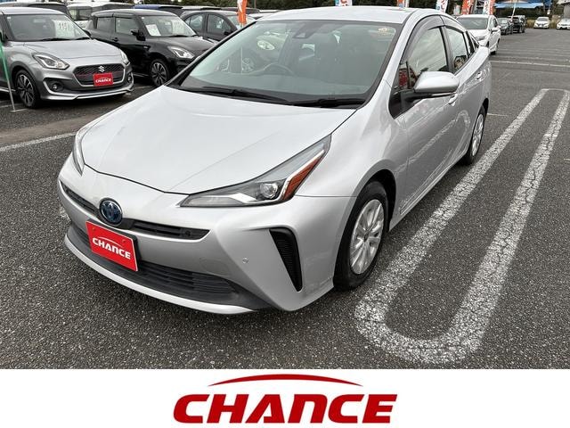 Toyota PRIUS 2021 — фото автомобиля