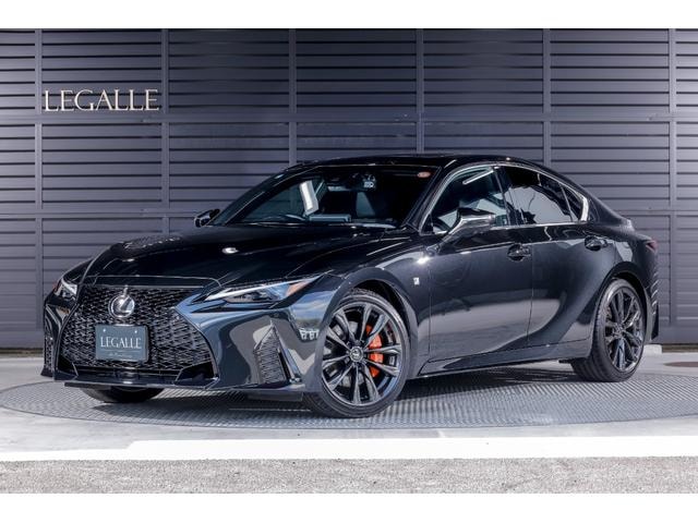 Lexus IS 2024 — фото автомобиля 1